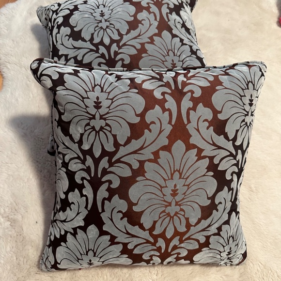 Set of pillows - Picture 2 of 3